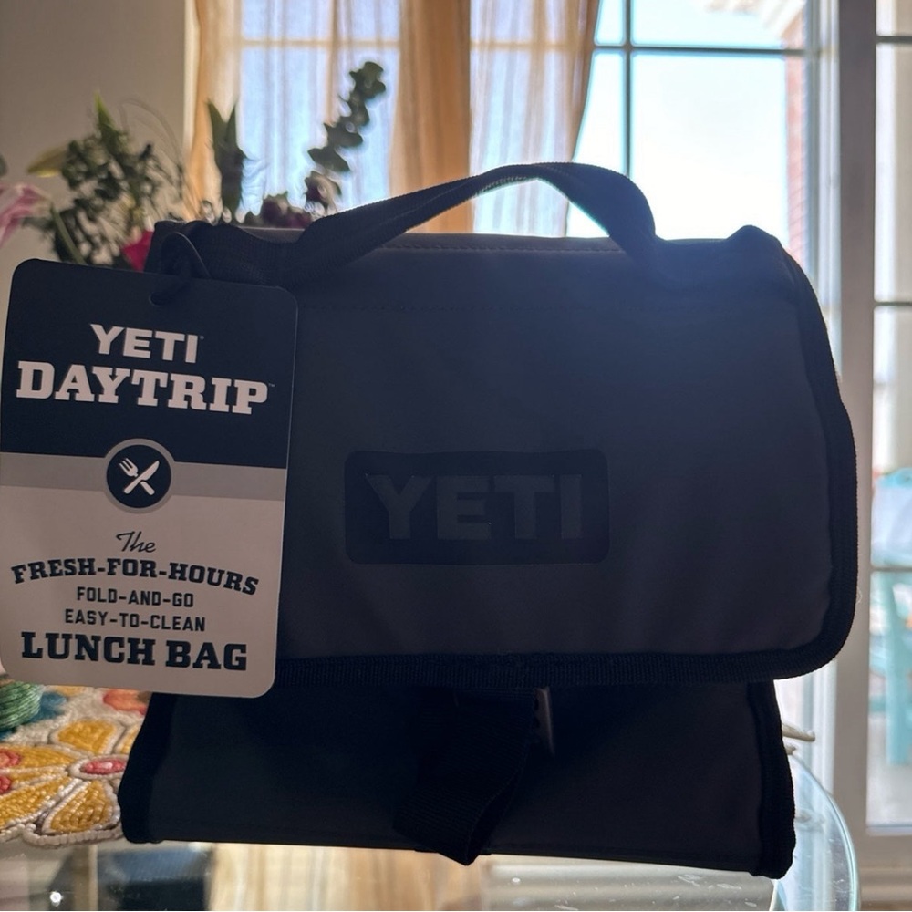 Yeti Daytrip lunch bag